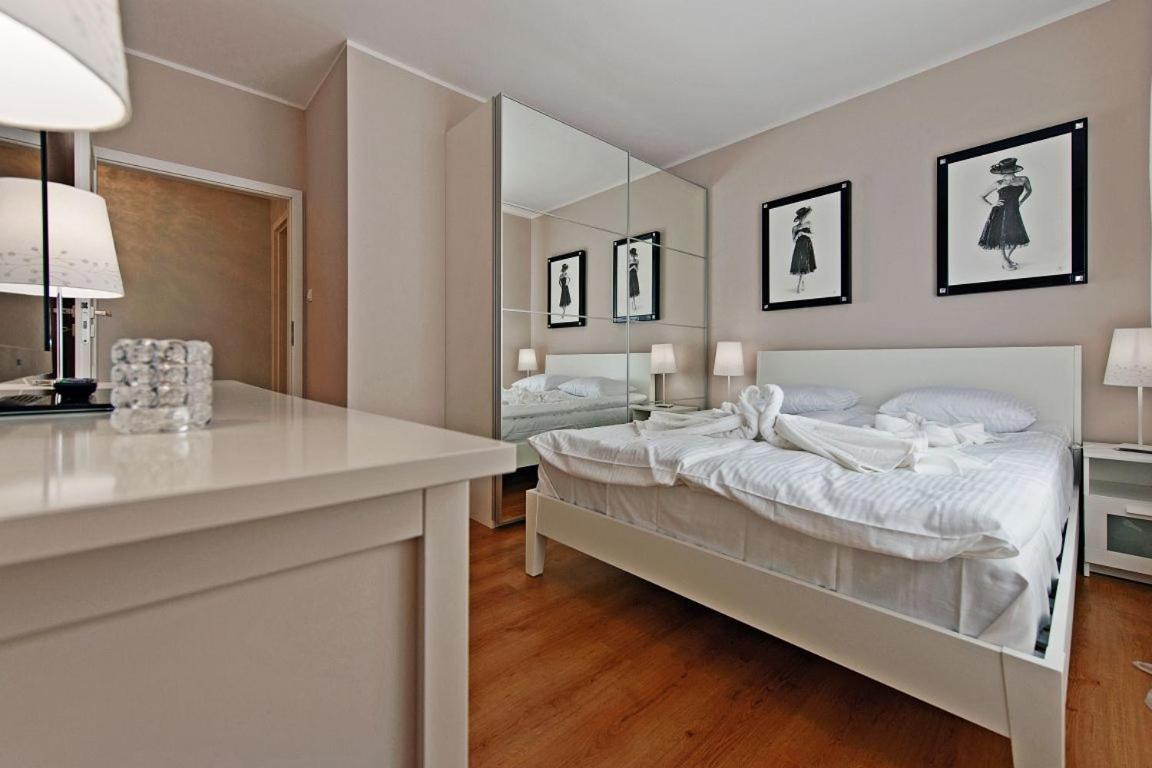 Apartment Glamour *